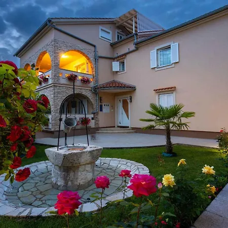 Appartamento Malinska Apartment 1