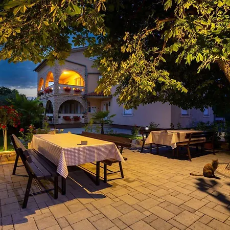 Malinska Apartment 1 Appartamento