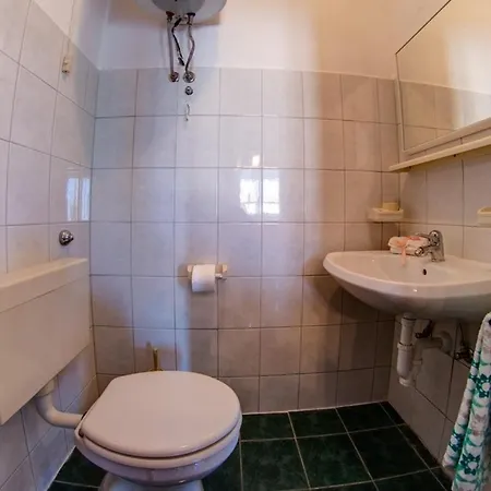 Malinska Apartment 1 Appartamento *